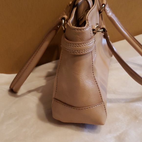 Liz Claiborne Tan Handbag - Picture 5 of 6